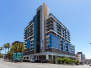 mittendrin, hoch oben in der 11. eta.