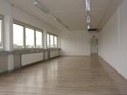 Modernes Büro in Urfahr: 135m², 3 Räume, Aufzug &... Modernes Büro in Urfahr: 135m², 3 Räume, Aufzug &...