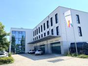 Modernes Büro mit erstklassiger Verkehrsanbindung an die A9