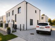 Modernes Doppelhaus in ruhiger Lage mit Eigengarten &...