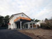 Modernes Einfamilienhaus, großes Grundstück zur Miete