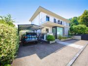 Modernes Einfamilienhaus in Losone, Erst oder...