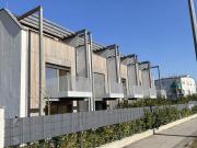 Modernes Einfamilienhaus mit Garten und Terrasse in...