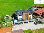 Neuwertiges Einfamilienhaus mit Naturpool & Weitblick –...