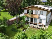 Modernes Einfamilienhaus mit Steinbergblick 06441