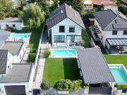 Modernes EinfamilienHAUS Pool, Garten, Garage & 6 Zimmer