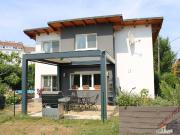 Modernes Einfamilienhaus mit Garten, Terrasse & Pool im...