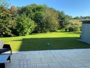 Modernes lichtdurchflutetes Einfamilienhaus in...