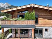 Modernes Luxus Chalet mit Bergblick & Wellness 06470