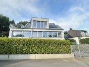 Modernes Niedrigenergie Haus in Waldrandlage bei der AIS...