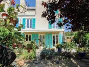 Modernes Reiheneckhaus mit Luft Wärmepumpe in Berlin... Modernes Reiheneckhaus mit Luft Wärmepumpe in Berlin...