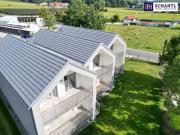 Modernes Reihenhaus mit großzügigem Garten in...