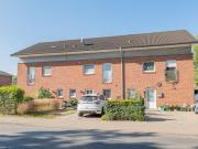 Modernes Reihenmittelhaus aus 2008 mit ca. 125 m²...