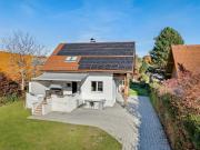 Modernes, ruhig gelegenes Zweifamilienhaus im beliebten...