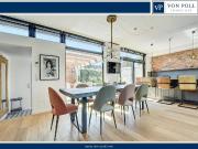 Modernes Split Level Haus mit Einlieger oder Bürobereich