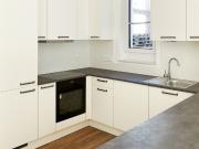 Modernes Townhouse auf vier Ebenen mit Studio, Hobbyraum...