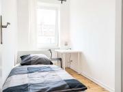 Modernes Zimmer in 4 Zimmer Wohnung in Treptow Köpenick