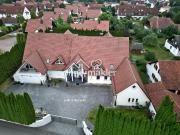 Modernes Zweifamilienhaus mit luxuriöser...