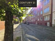 Modernisieren und profitieren 7 Eigentumswohnungen mit... Modernisieren und profitieren 7 Eigentumswohnungen mit...