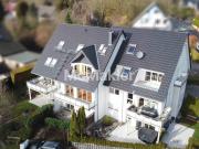 Modernisierte 2 Zi. Whg. mit Balkon, Garage & Aufzug in...