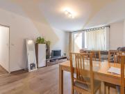 Modernisierte 2 Zimmer Wohnung mit Loggia und...