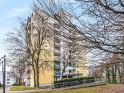 Modernisierte 3,5 Zimmer Wohnung mit 2 Balkonen, Einbauküche