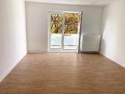 Modernisierte 3 Zimmerwohnung mit großem Balkon und...