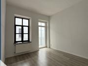 Modernisierte 4 Zimmer Wohnung mit EBK, Balkon &...