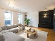 Modernisierte Dachgeschosswohnung mit Lift, überdachtem...