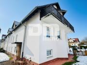 Modernisierte DHH mit Anbauten + Garagen in Traumlage...