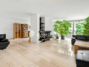 Modernisierte Erdgeschosswohnung mit Kamin,...