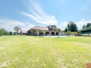 Moderner Vierkanthof mit vielen Möglichkeiten