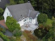 MODERNISIERTES ARCHITEKTENHAUS in ruhiger Lage in...