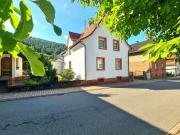 Modernisiertes Einfamilienhaus 8 Zimmer, 2 Bäder, PV...