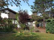 Modernisiertes Einfamilienhaus mit Garten und Terrasse...