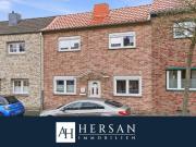 Modernisiertes Einfamilienhaus mit neu gestaltetem...