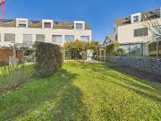 Modernisiertes Familienhaus an zentraler Lage: Raum für...