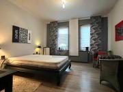 HAUS + HALLE: MODERNES WOHNEN & ARBEITEN