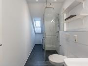 Modernly furnished 4 room maisonette apartment with a...