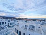 Moderno Adosado con Vistas al Mar y Solárium en Alto...