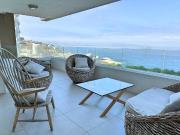 Moderno, amplio y con gran vista al mar