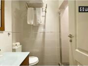 Moderno apartamento de 2 dormitorios con balcón en...