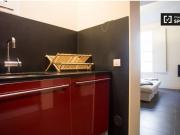 Moderno apartamento de 2 dormitorios con balcón y aire...