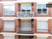 Moderno apartamento de 3 dormitorios con balcón y aire...