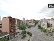 Moderno apartamento de 3 dormitorios con balcones en...
