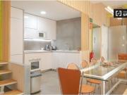 Moderno apartamento de 5 dormitorios con 4 baños en...