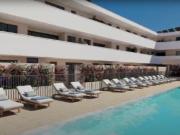 Moderno Apartamento T1 com varanda, Piscina e Garagem em...