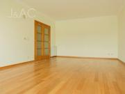 Moderno Apartamento T3 para Arrendamento em Cascais