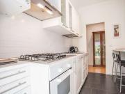 Moderno appartamento con 2 camere da letto in affitto a...