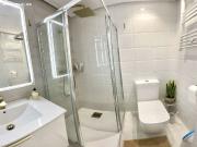 Moderno aprtamento en frente del mar con impresionantes...